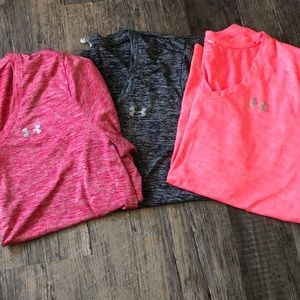 XL women’s Under Armour shirts!